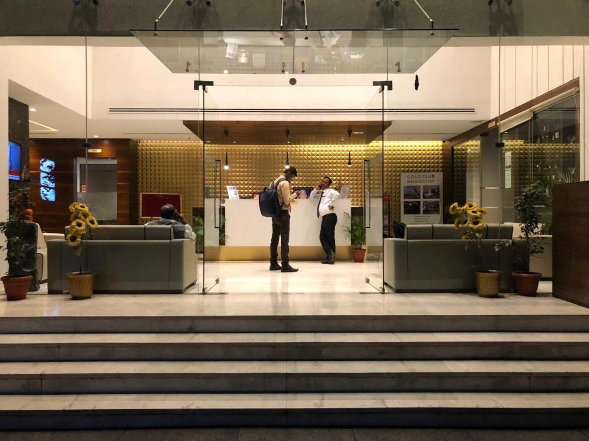 Tarawade Clarks Inn Pune Zewnętrze zdjęcie