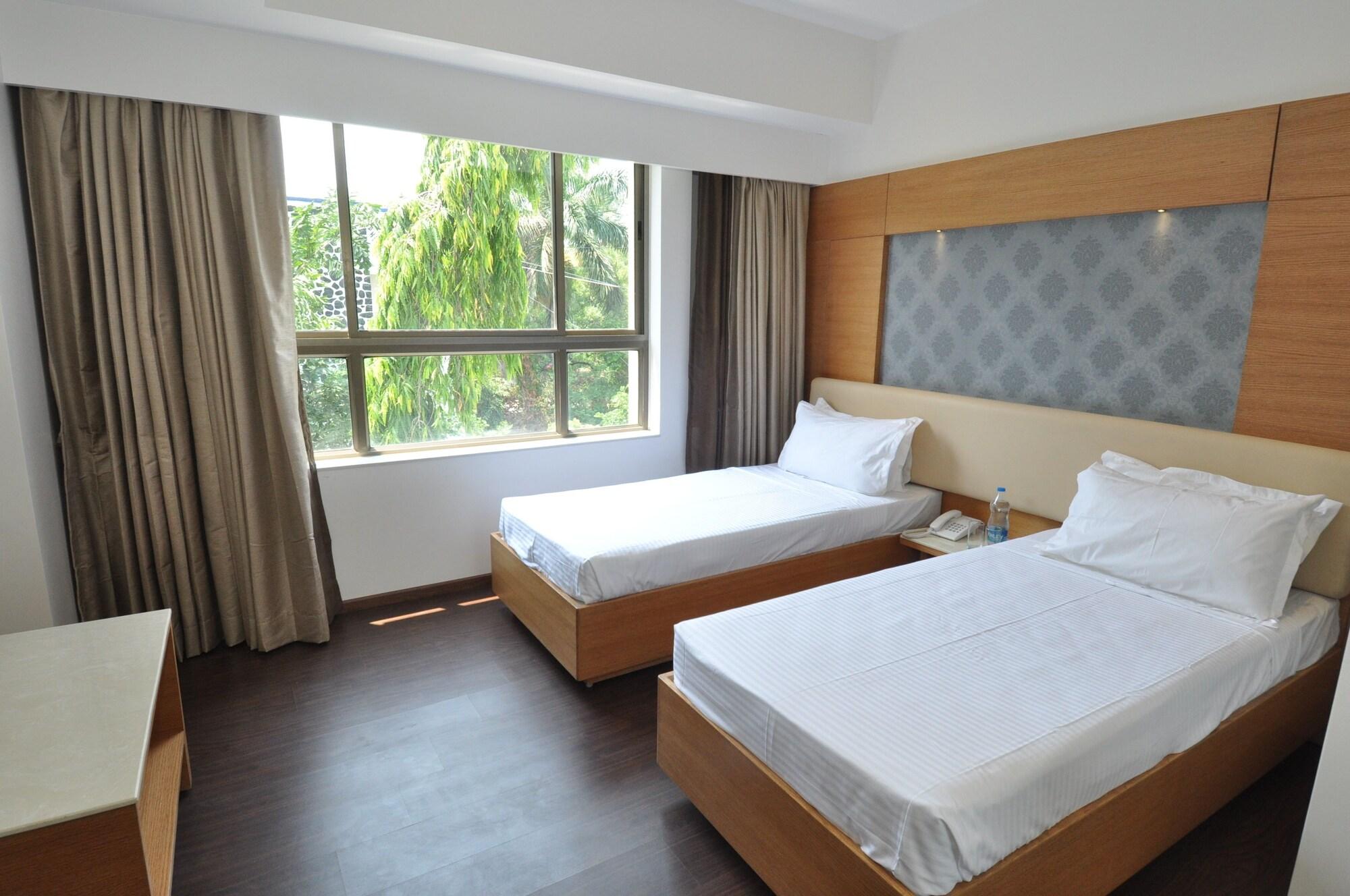 Tarawade Clarks Inn Pune Zewnętrze zdjęcie