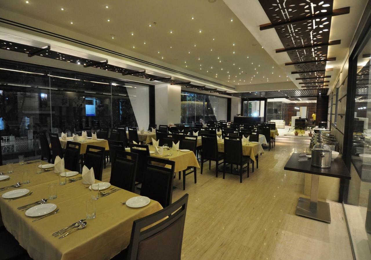 Tarawade Clarks Inn Pune Zewnętrze zdjęcie